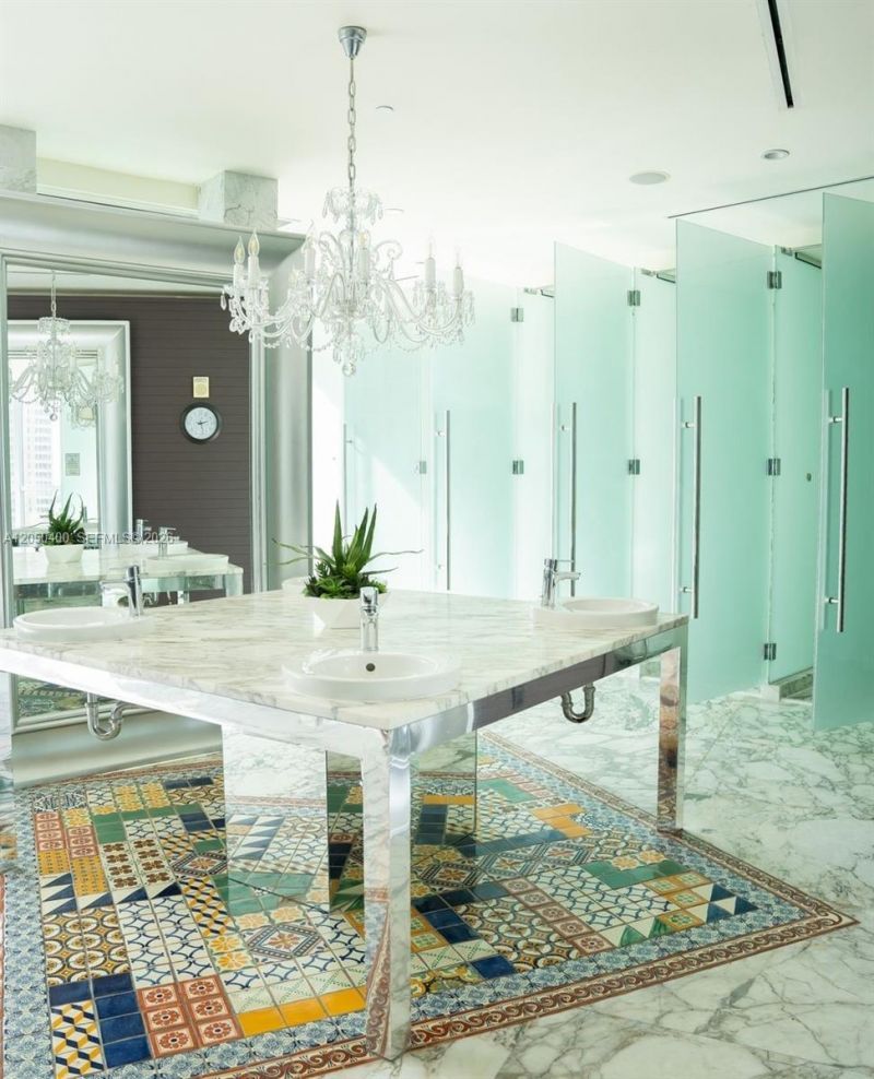 475 Brickell Ave , Unit 1012, Miami, FL 33131 Photo