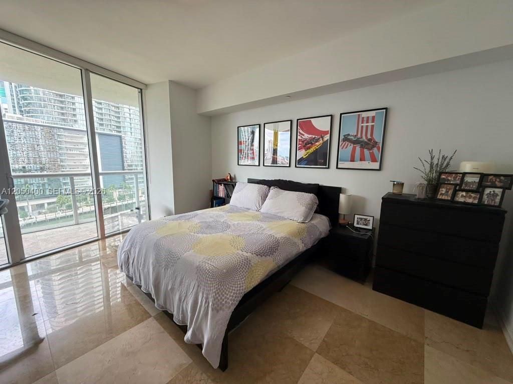 475 Brickell Ave , Unit 1012, Miami, FL 33131 Photo
