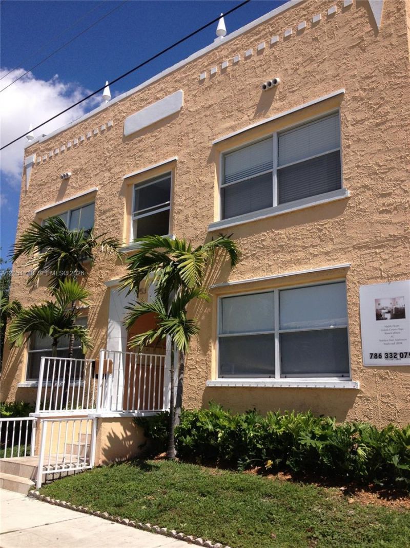 953 SW 10th St, Unit 3, Miami, FL 33130 Photo