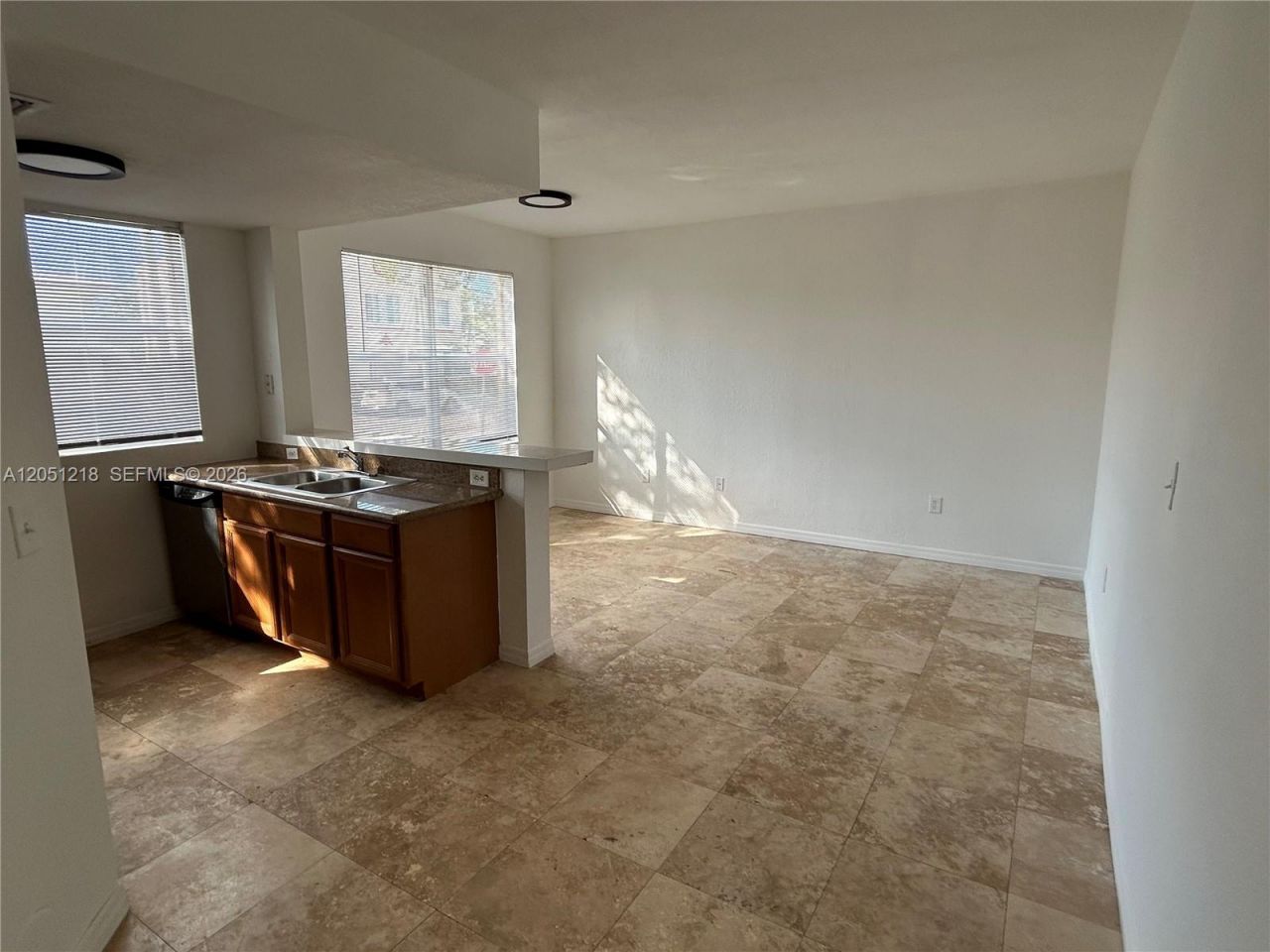 953 SW 10th St, Unit 3, Miami, FL 33130 Photo