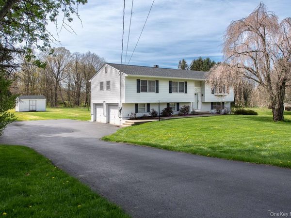 284 Waterbury Hill Road , Lagrangeville, NY 12540