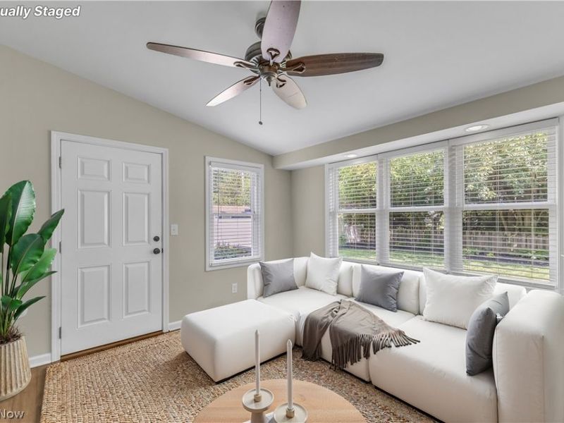 351 Oakmoor Avenue, Bay Village, OH 44140 Photo 12