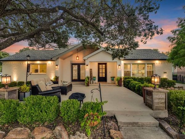 310 Travis Street, Roanoke, TX 76262