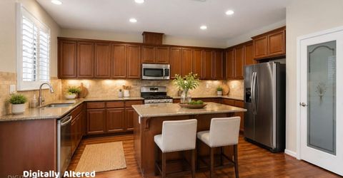 15939 Crescent Park Cir, Lathrop, CA 95330 Photo