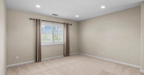 15939 Crescent Park Cir, Lathrop, CA 95330 Photo