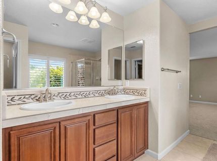 15939 Crescent Park Cir, Lathrop, CA 95330 Photo