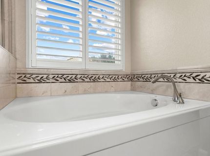 15939 Crescent Park Cir, Lathrop, CA 95330 Photo