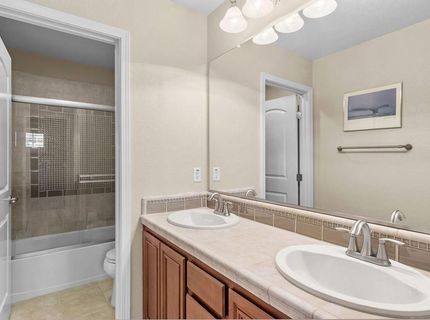 15939 Crescent Park Cir, Lathrop, CA 95330 Photo