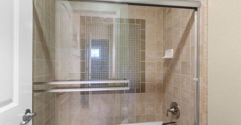 15939 Crescent Park Cir, Lathrop, CA 95330 Photo