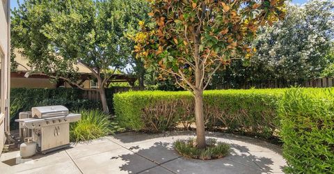 15939 Crescent Park Cir, Lathrop, CA 95330 Photo