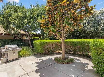 15939 Crescent Park Cir, Lathrop, CA 95330 Photo