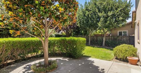 15939 Crescent Park Cir, Lathrop, CA 95330 Photo