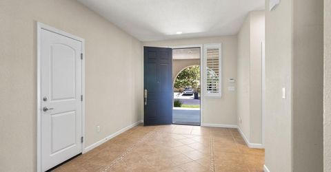 15939 Crescent Park Cir, Lathrop, CA 95330 Photo