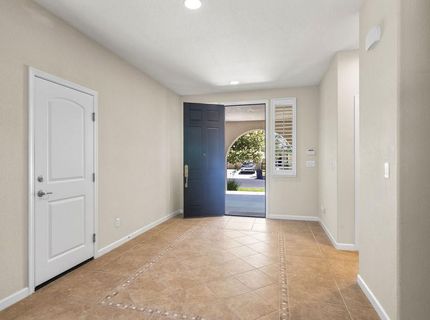 15939 Crescent Park Cir, Lathrop, CA 95330 Photo