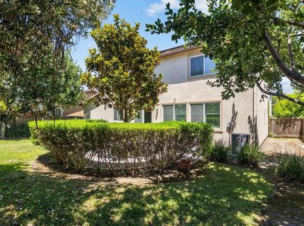 15939 Crescent Park Cir, Lathrop, CA 95330 Photo