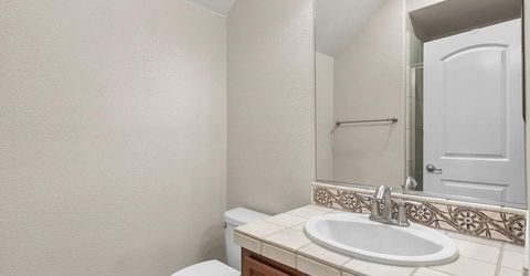 15939 Crescent Park Cir, Lathrop, CA 95330 Photo