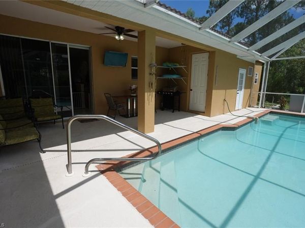 219 Columbus AVE , LEHIGH ACRES, FL 33936