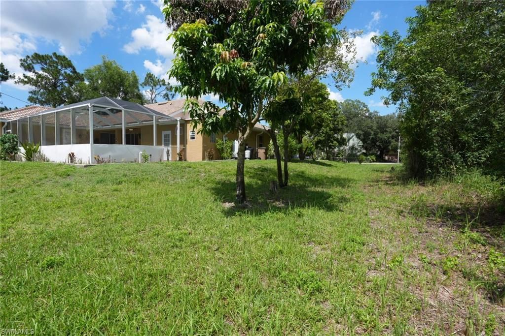 219 Columbus Ave , Lehigh Acres, FL 33936 Photo