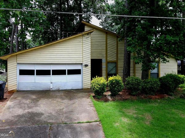 1002 NW Tahoe Trail NW, Lilburn, GA 30047