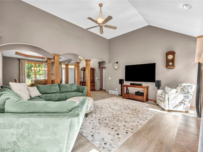 20427 Scotch Pine Way, Strongsville, OH 44149 Photo 11