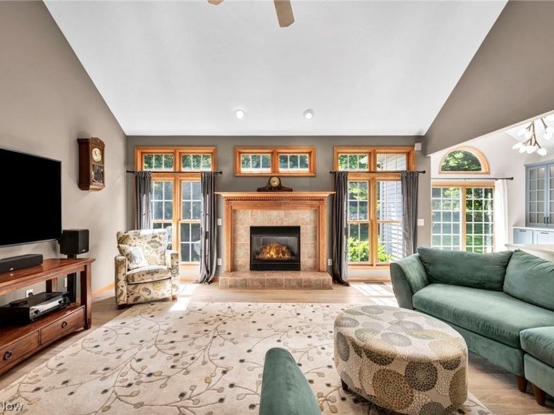 20427 Scotch Pine Way, Strongsville, OH 44149 Photo 13