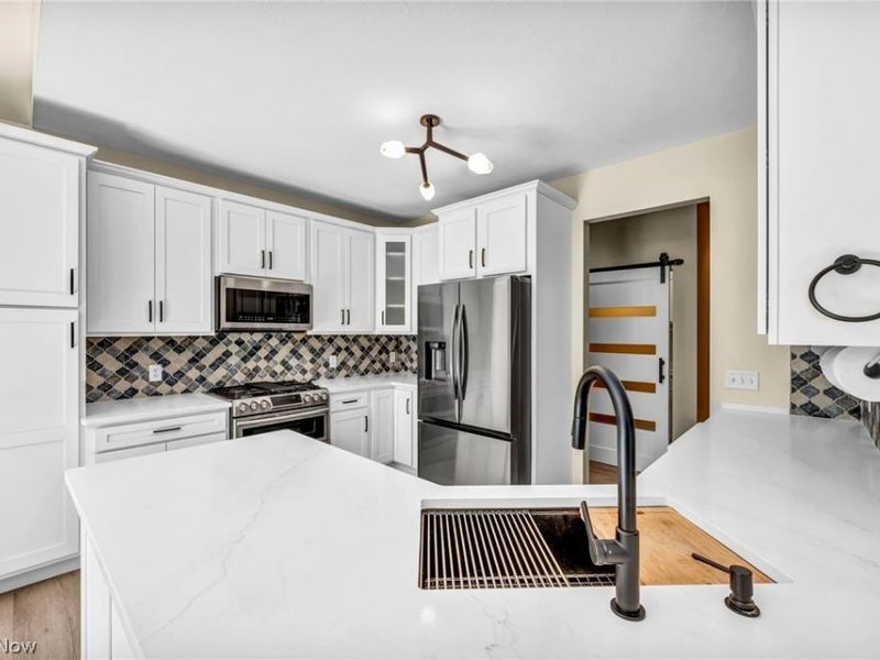 20427 Scotch Pine Way, Strongsville, OH 44149 Photo 14
