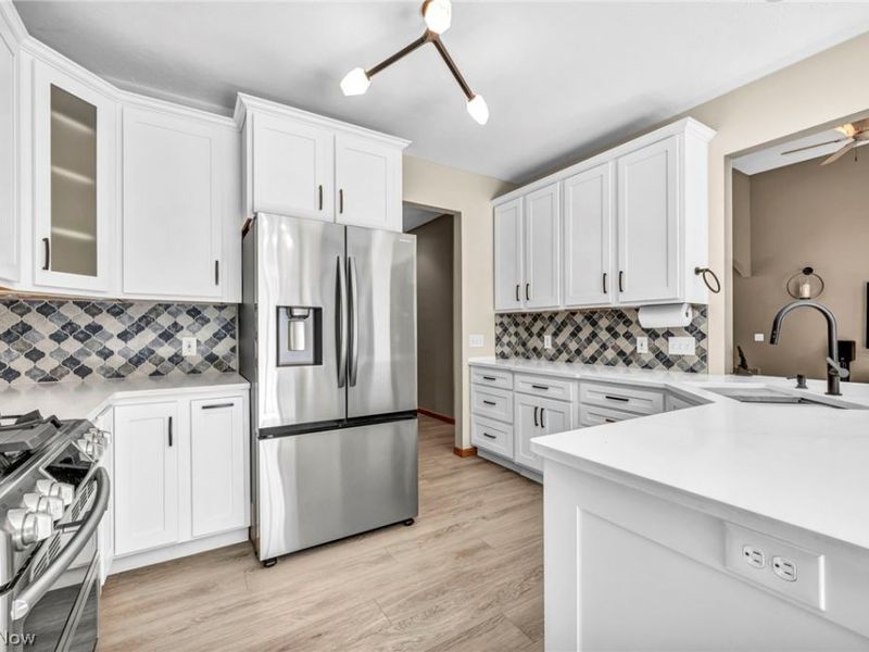 20427 Scotch Pine Way, Strongsville, OH 44149 Photo 15