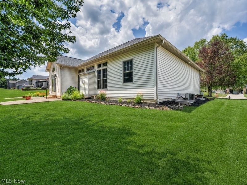 20427 Scotch Pine Way, Strongsville, OH 44149 Photo 46