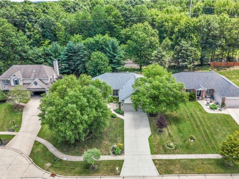 20427 Scotch Pine Way, Strongsville, OH 44149 Photo 6