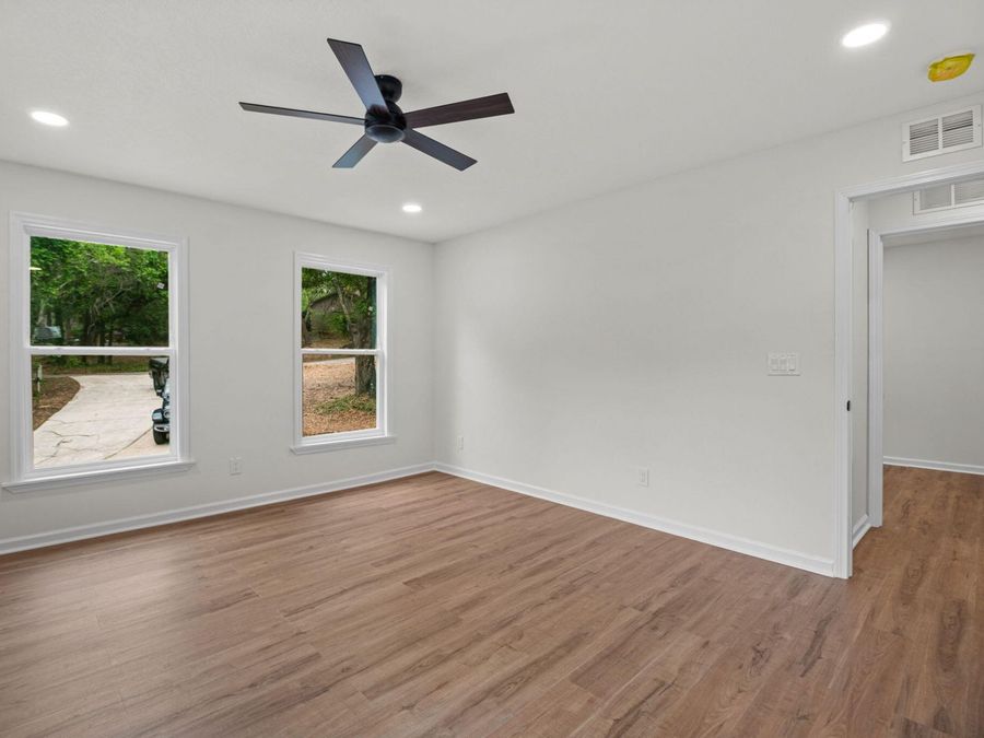 Property Image 64