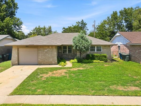 401 Gayclifee Terrace, Edmond, OK 73003