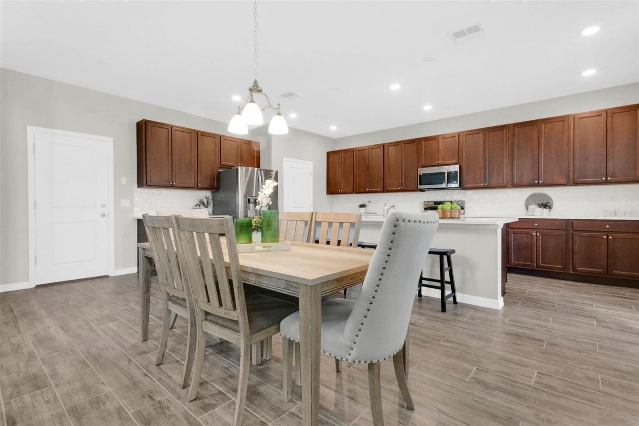 9169 Waverly Walk Drive, Orlando, FL 32817 Photo