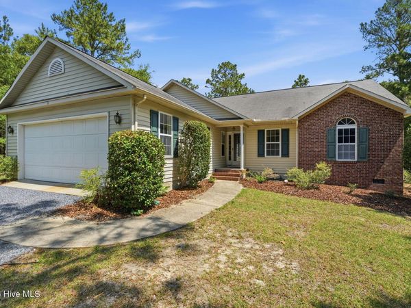 11 Fur Court W, Pinehurst, NC 28374