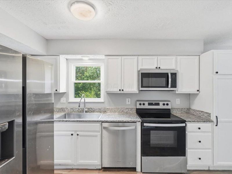6025 Hildenboro Drive, Dublin, OH 43017 Photo 13