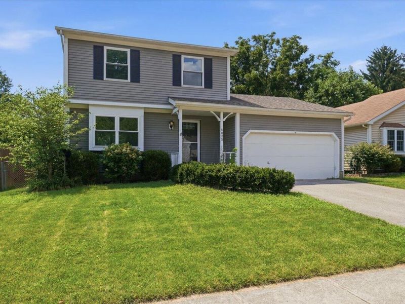 6025 Hildenboro Drive, Dublin, OH 43017 Photo 2