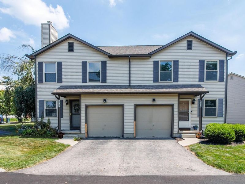 8040 Worthington Lake Drive , Westerville, OH 43081 Photo 1