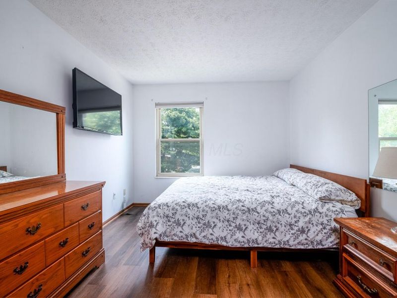8040 Worthington Lake Drive , Westerville, OH 43081 Photo 17