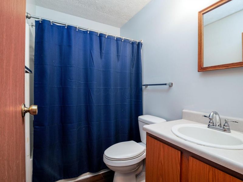 8040 Worthington Lake Drive , Westerville, OH 43081 Photo 22