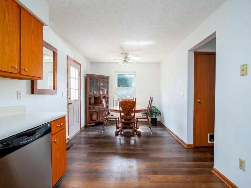 8040 Worthington Lake Drive , Westerville, OH 43081 Photo 9