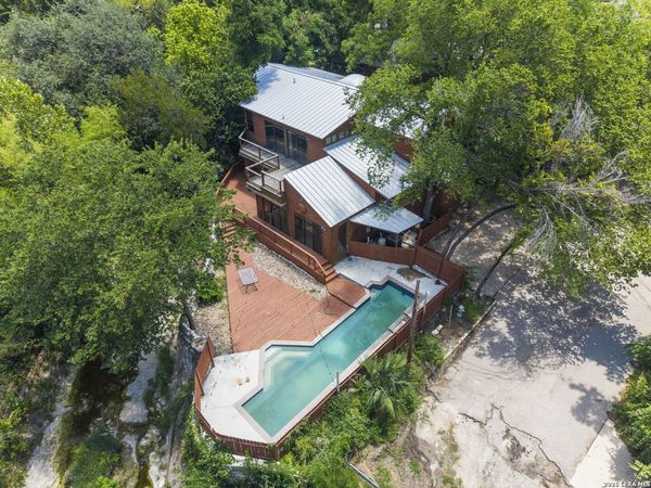 800 LEONARD ST, Austin, TX 78705
