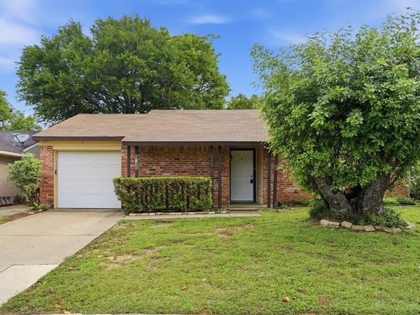 6735 Woodhill Road, Dallas, TX 75217