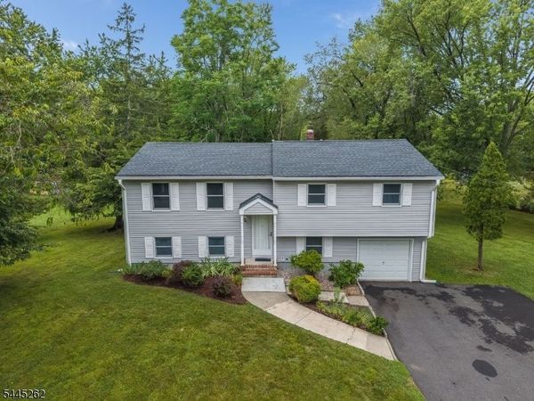 1065 Papen Rd, Bridgewater, NJ 08807