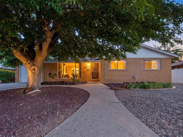 3006 Carolina Street NE, Albuquerque, NM 87110