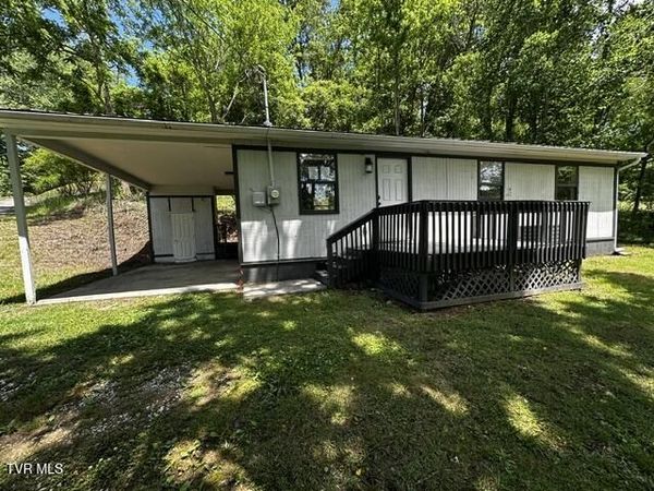 138 Northeast Beech Avenue, Coeburn, VA 24230