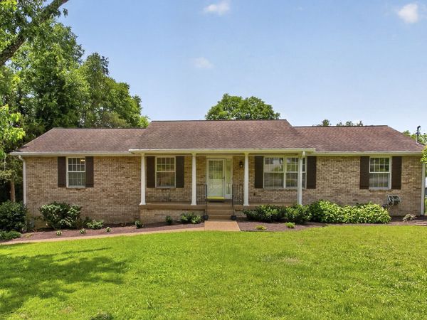 102 Cedar Springs Trl , Hendersonville, TN 37075
