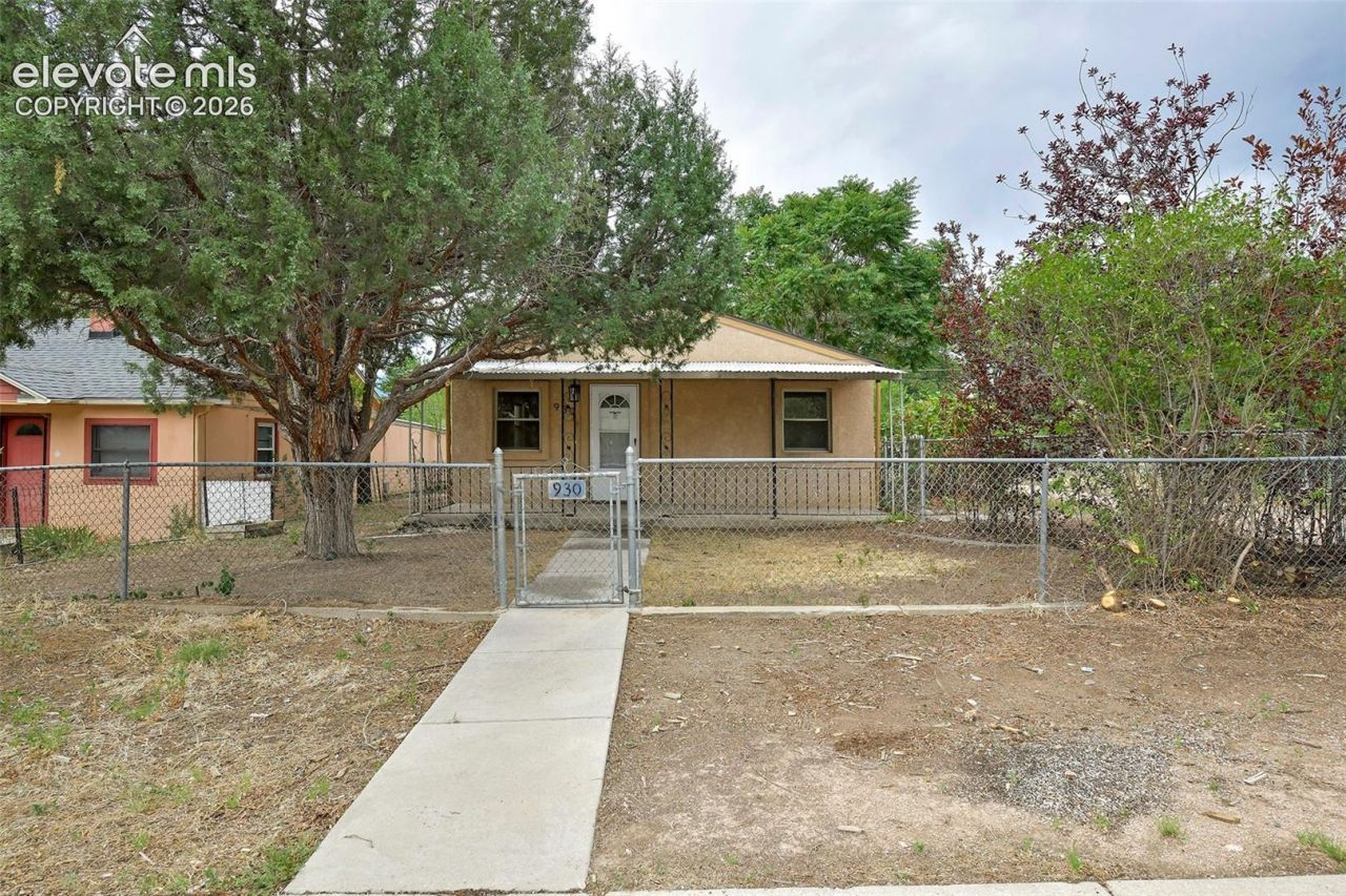 930 Alexander Road, Colorado Springs, CO 80909 Main Photo