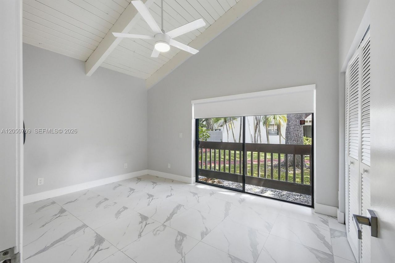 605 Leslie Dr , Hallandale Beach, FL 33009 Photo