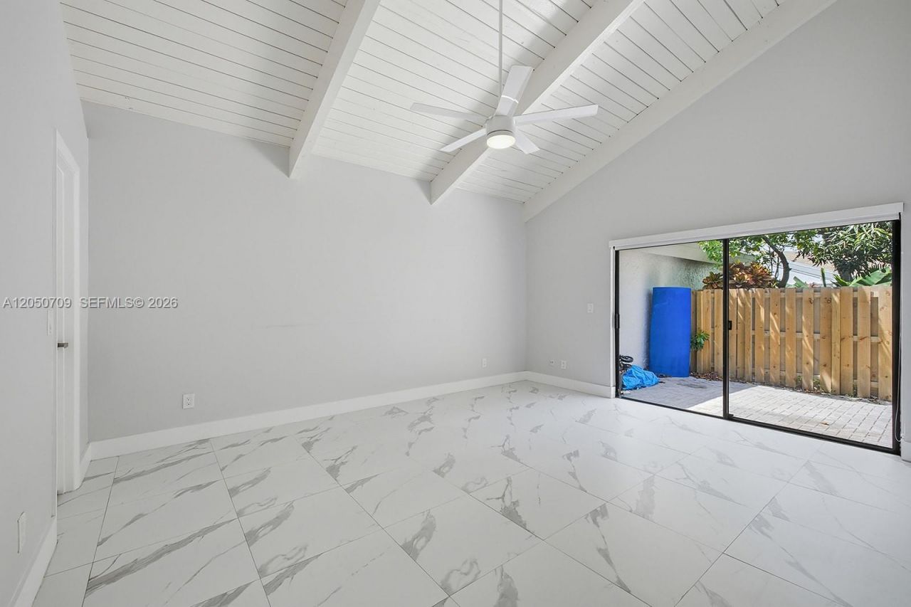 605 Leslie Dr , Hallandale Beach, FL 33009 Photo