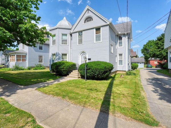 615 2nd Street, Jackson, MI 49203