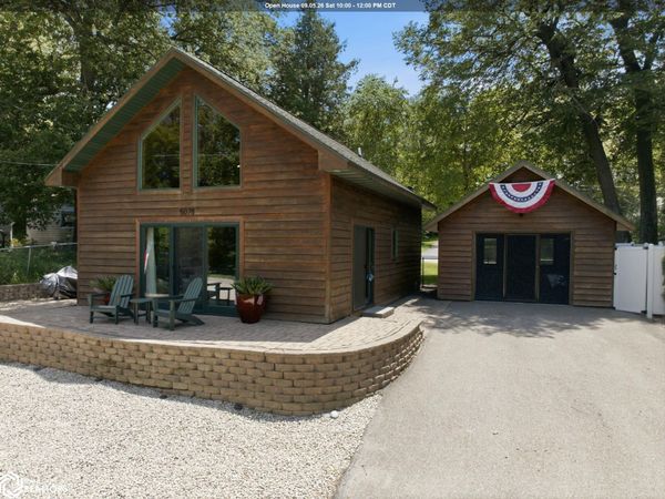 5078 S Shore Dr, Clear Lake, IA 50428